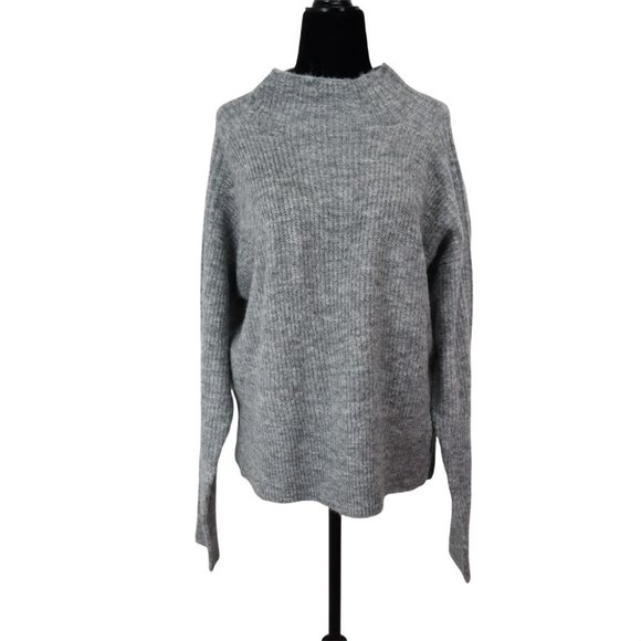 NWT ALL IN FAVOR Women's Size M Pullover Sweater Funnel Neck Long Sleeve Gray - Picture 2 of 8